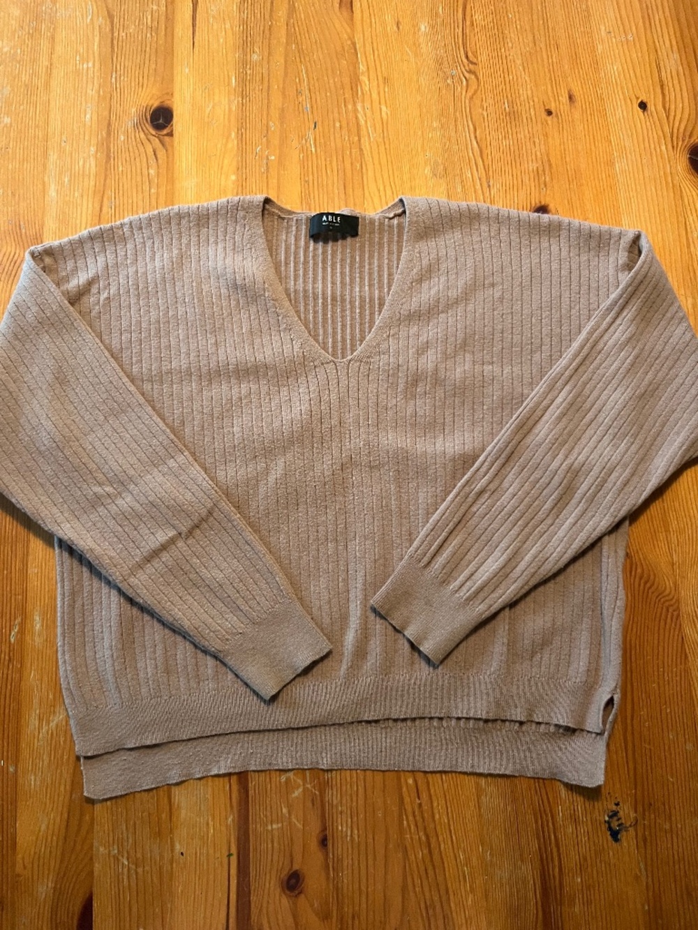 Able Sweater (size xs)